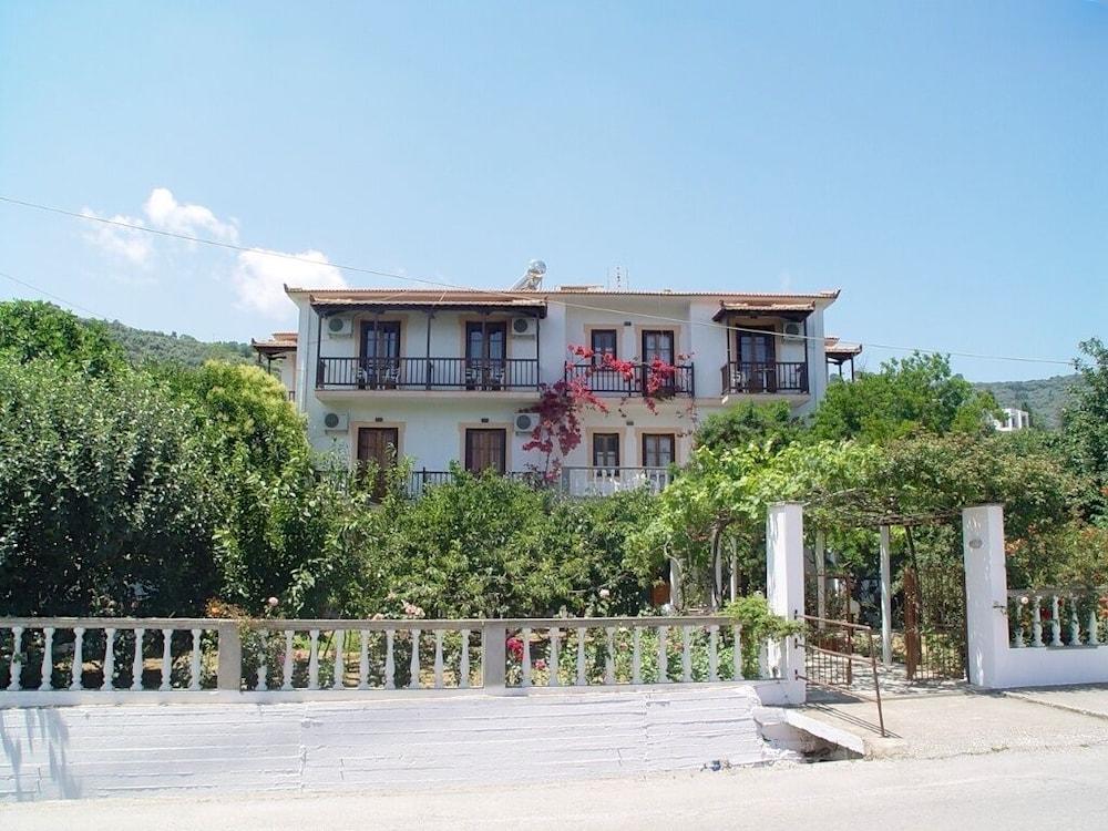 Guesthouse Christos Skopelos Exteriér fotografie